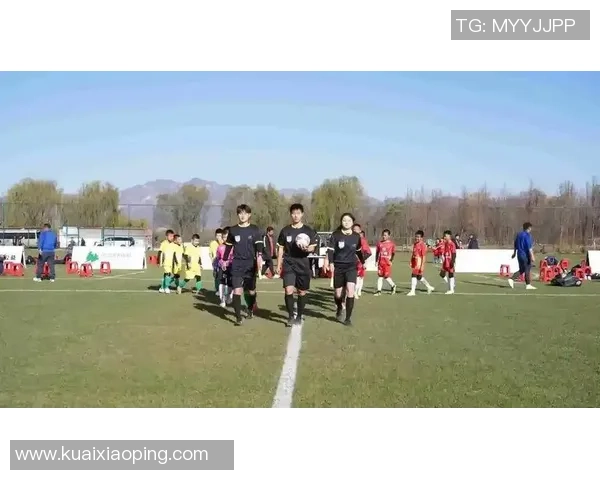 张英含足球:从校园小将到职业赛场的奋斗与梦想之路 张英含足球:从校园小将到职业赛场的奋斗与梦想之路