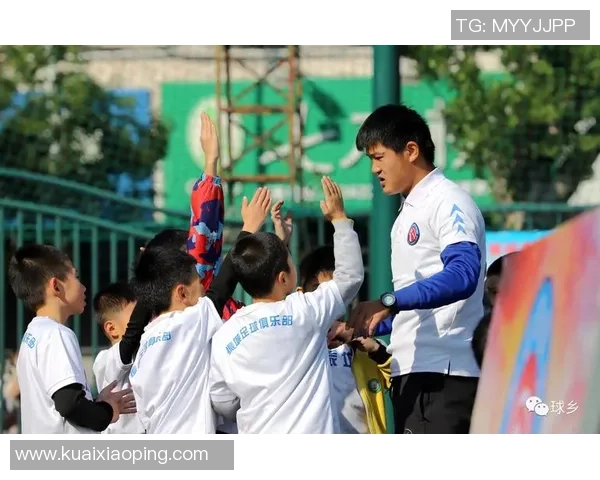 讷河足球热潮兴起青少年踢球活动蓬勃发展助力健康成长